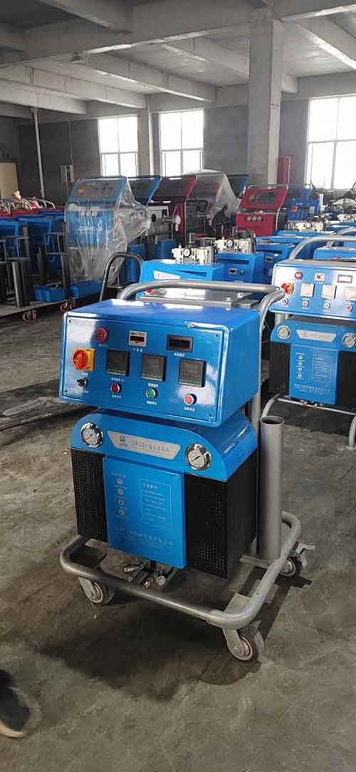 冷庫聚氨酯噴涂機(jī)(圖1) Q5600冷庫聚氨酯噴涂機(jī)