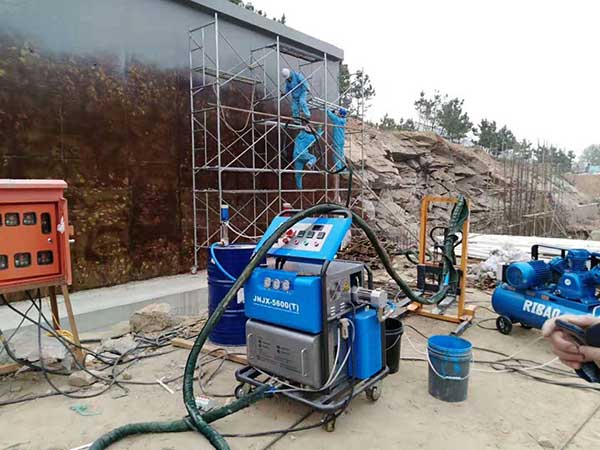 山東聚氨酯噴涂機(圖1) H5600T型山東聚氨酯噴涂機