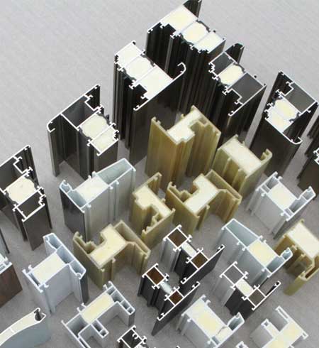 斷橋鋁填充泡沫怎么做進(jìn)去的(圖1) 濟南九旭機械斷橋鋁填充泡沫案例