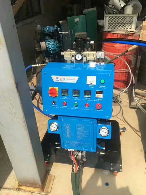 聚氨酯保溫多功能噴涂機 多少錢一臺(圖1) 聚氨酯保溫多功能噴涂機多少錢一臺