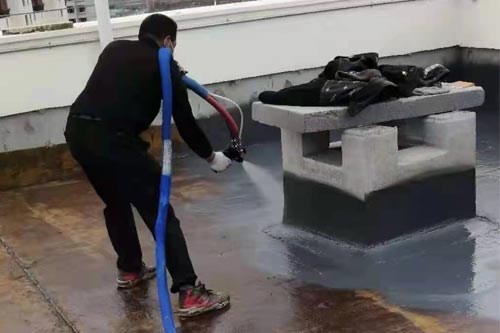 樓頂防水機(jī)械 噴涂聚脲防水材料(圖3) 樓頂防水機(jī)械噴涂聚脲案例