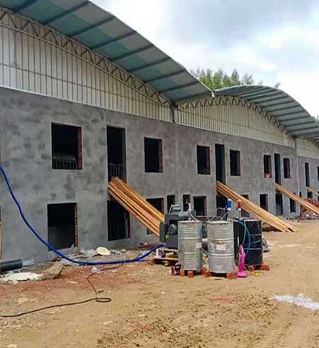 養(yǎng)殖場(chǎng)噴涂(圖4) 養(yǎng)殖場(chǎng)噴涂頂棚