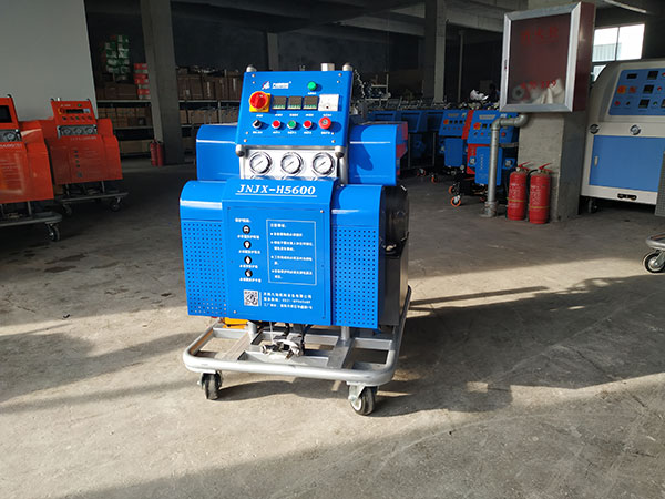 聚脲機(jī)器(圖2) 液壓聚脲機(jī)器JNJX-H5600